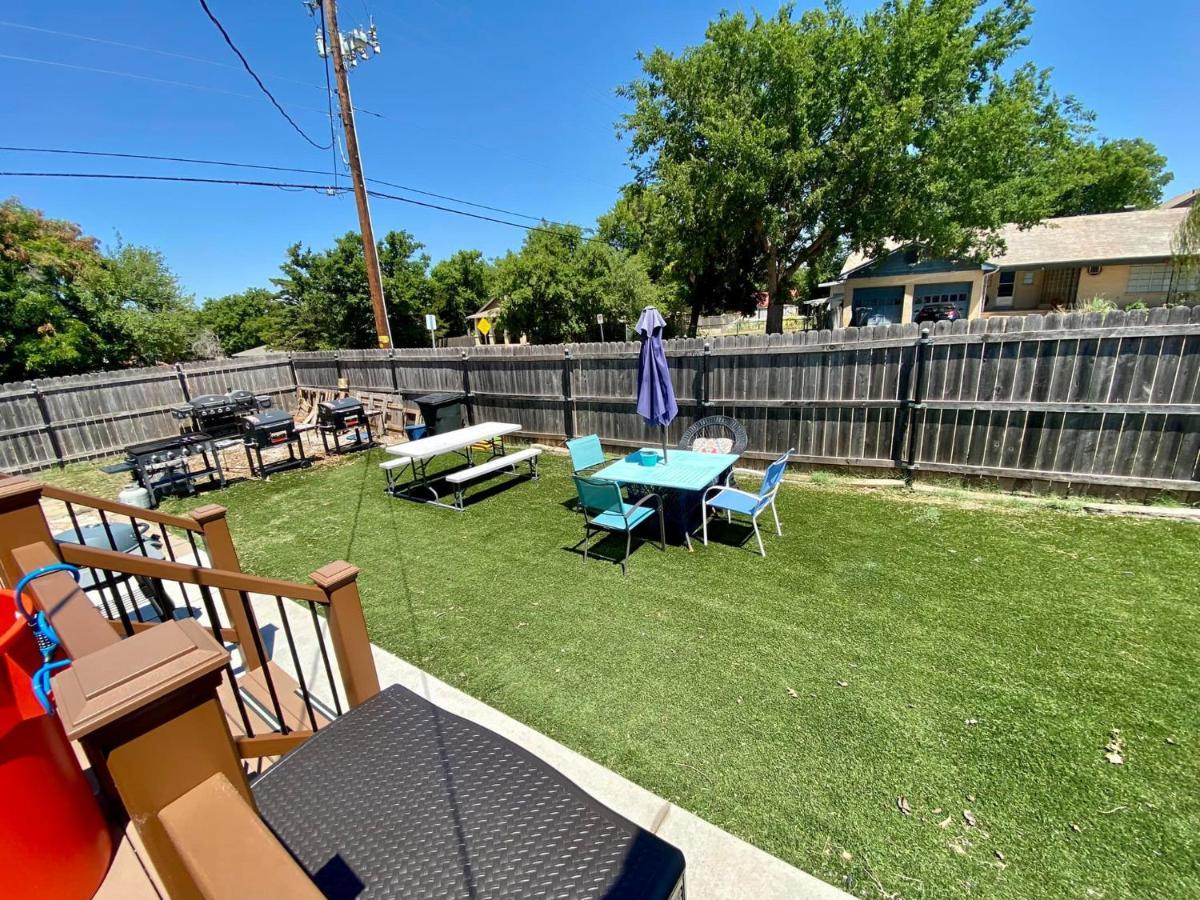 1 Mile To Fort Sill! The Carolebelle Cottage Sleeps 8 With Hottub,Grills,Firepit 로턴 외부 사진
